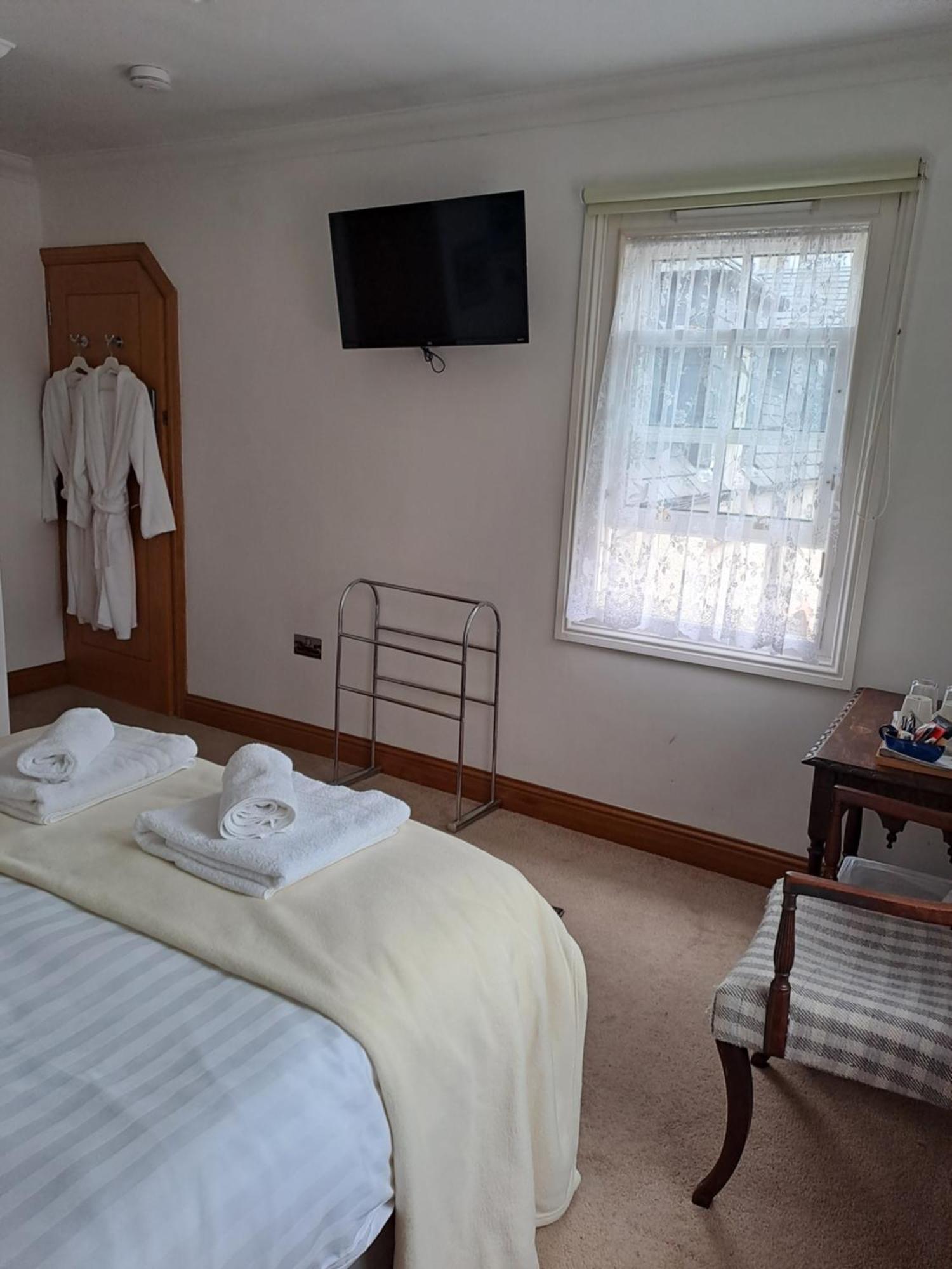 B&B At No 4 Biggar Kültér fotó